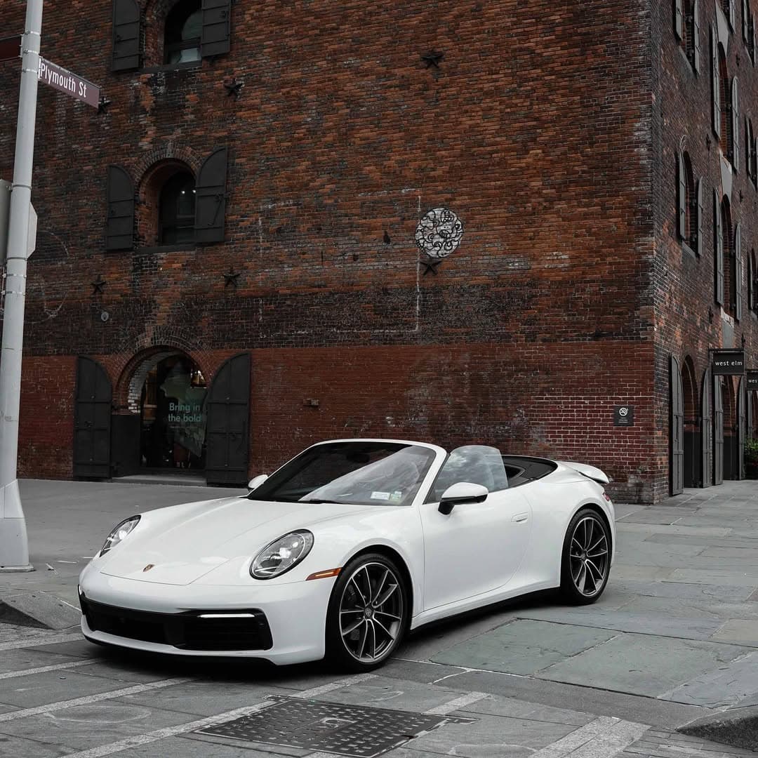 Porsche 911: Exterior: rear and details