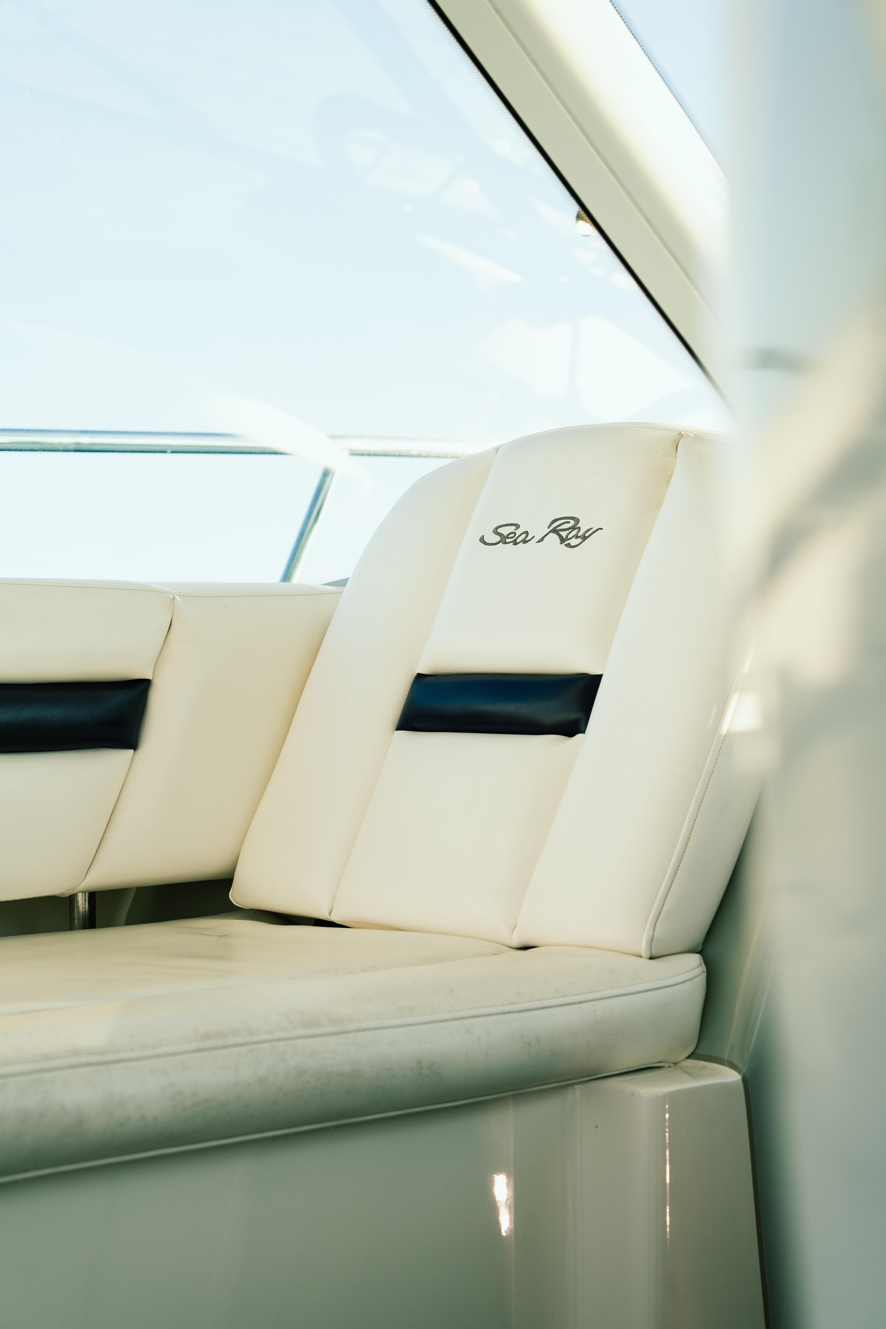 Luxury yacht charter: Cabins: guest comfort